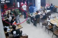 被打女孩穿着暴露了(被打女孩穿着暴露了)