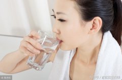 减肥口渴的厉害怎么办(为什么减肥口渴的厉害)