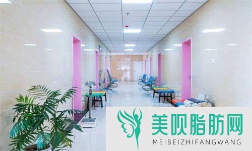 南京割双眼皮较好的医院排名榜,南京静晟熙医疗美容诊所实力入围