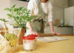 擀面杖瘦腿的正确方法(用擀面杖擀小腿有助于瘦小腿吗)
