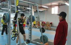 手腕部肌肉怎么练(怎样练手腕肌肉)