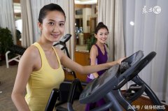 跑步机快走瘦腿(跑步机瘦小腿)