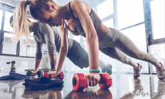 哑铃怎么用减肥方法(哑铃怎么用减肥方法视频)