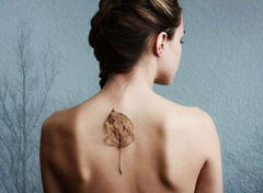 胳膊有蝴蝶袖怎么消除(手臂有蝴蝶袖可以减掉吗)