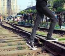 韩国男星瘦腿(韩国男星瘦腿视频)