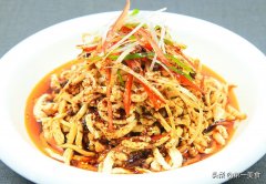 怎么减掉胸部上的赘肉(怎样减掉胸部赘肉)