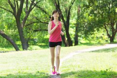 床上运动减肚子的方法(床上减肚腩运动)