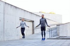 跳绳怎么能瘦10斤(跳绳怎么能瘦10斤呢)