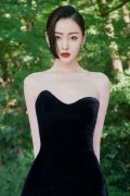 女明星丰胸高方法(丰胸有的手法)