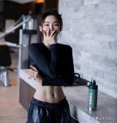 锻炼腹肌方法(锻炼腹肌的方法)