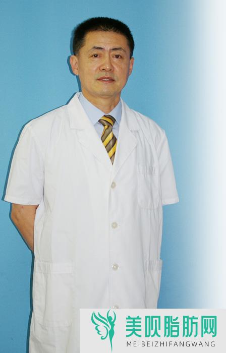福州爱思特比华利整形美容医院梁东北