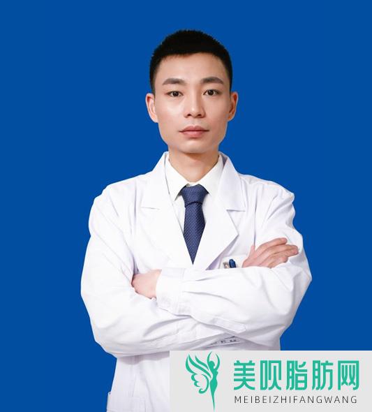 上饶爱尔眼科医院吴定勇