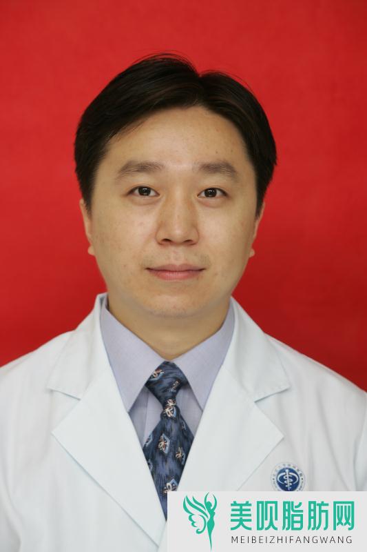 北京大学深圳医院美容整形科龙云