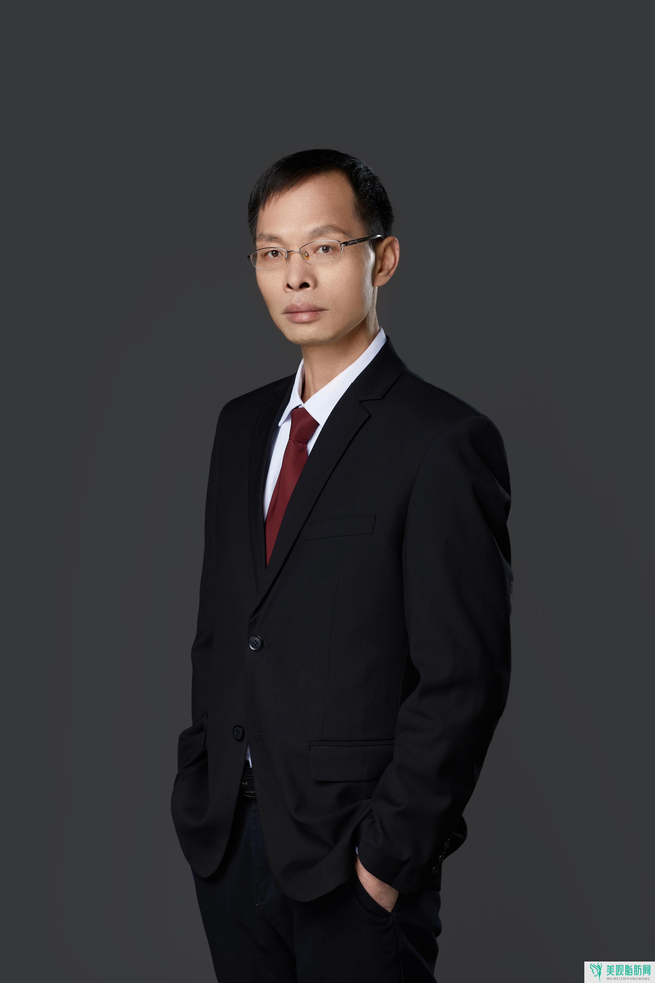 广西科技大学第一附属医院整形美容科杨建德